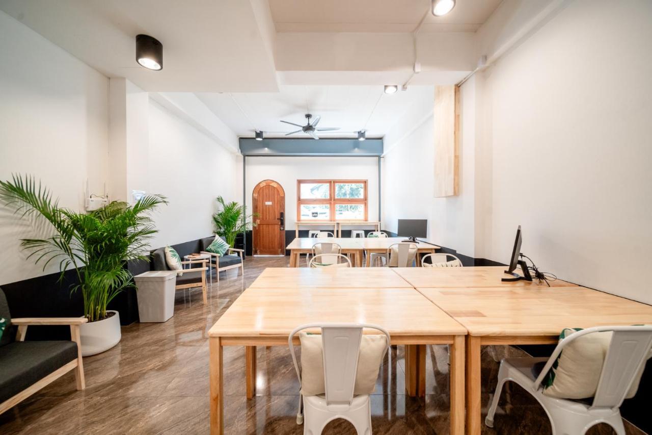Socialer Coliving & Coworking Space Τσιάνγκ Μάι Εξωτερικό φωτογραφία