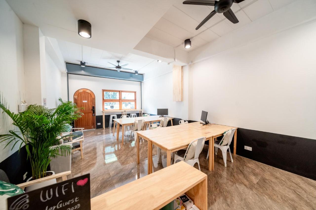 Socialer Coliving & Coworking Space Τσιάνγκ Μάι Εξωτερικό φωτογραφία