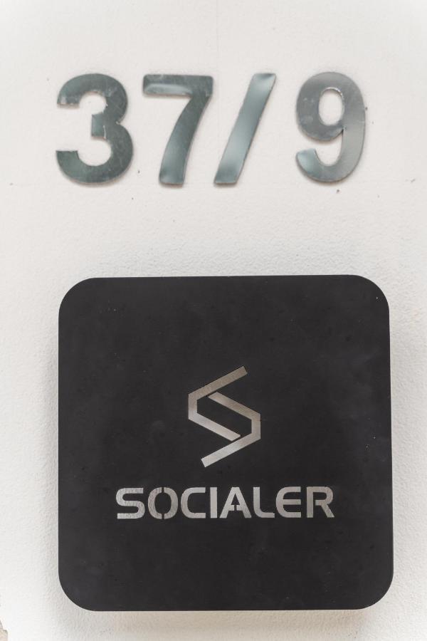 Socialer Coliving & Coworking Space Τσιάνγκ Μάι Εξωτερικό φωτογραφία