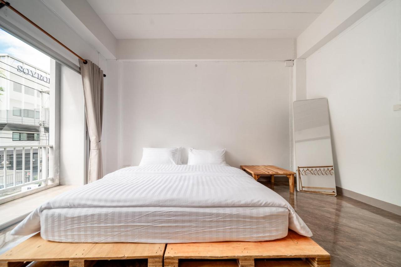 Socialer Coliving & Coworking Space Τσιάνγκ Μάι Εξωτερικό φωτογραφία